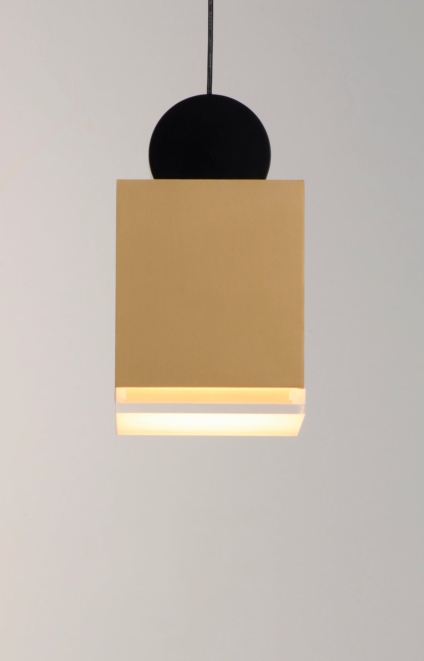 E20860-75BKGLD - Nob 6.75" Pendant - Black / Gold