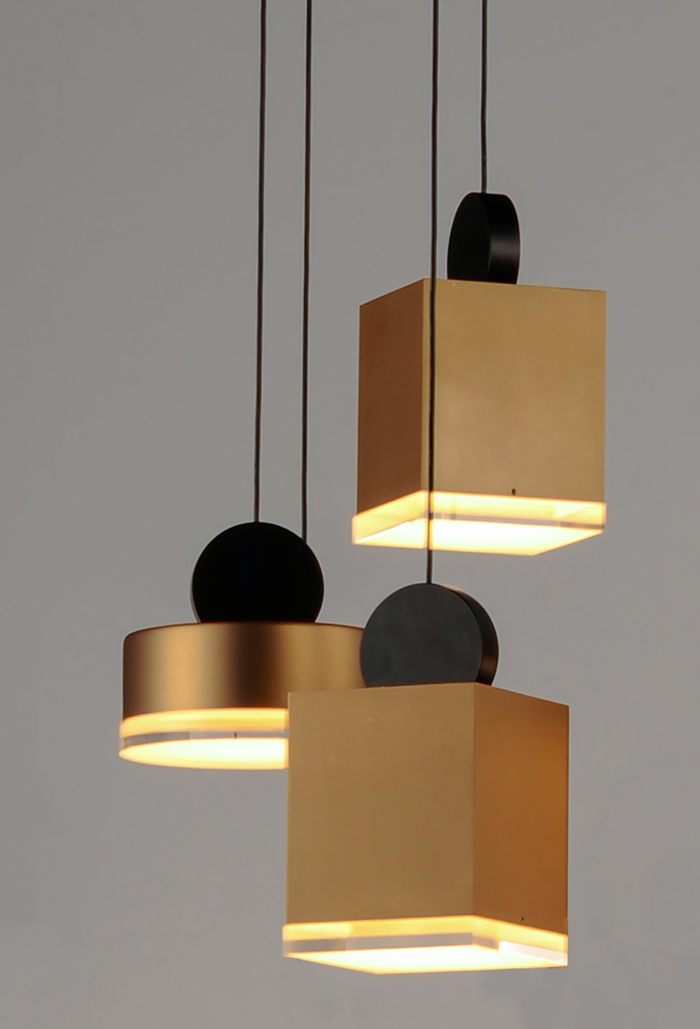 E20860-75BKGLD - Nob 6.75" Pendant - Black / Gold