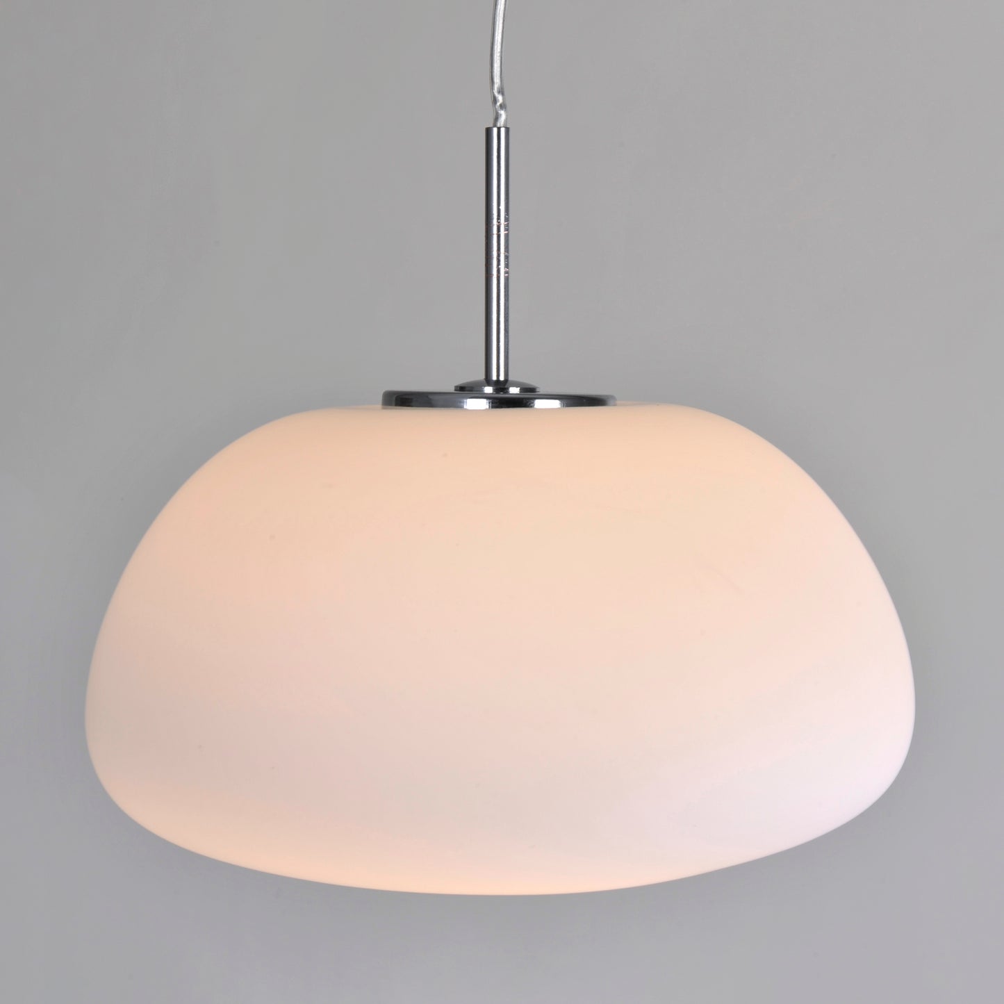 E21122-11WT - Puffs 6.25" Pendant - White