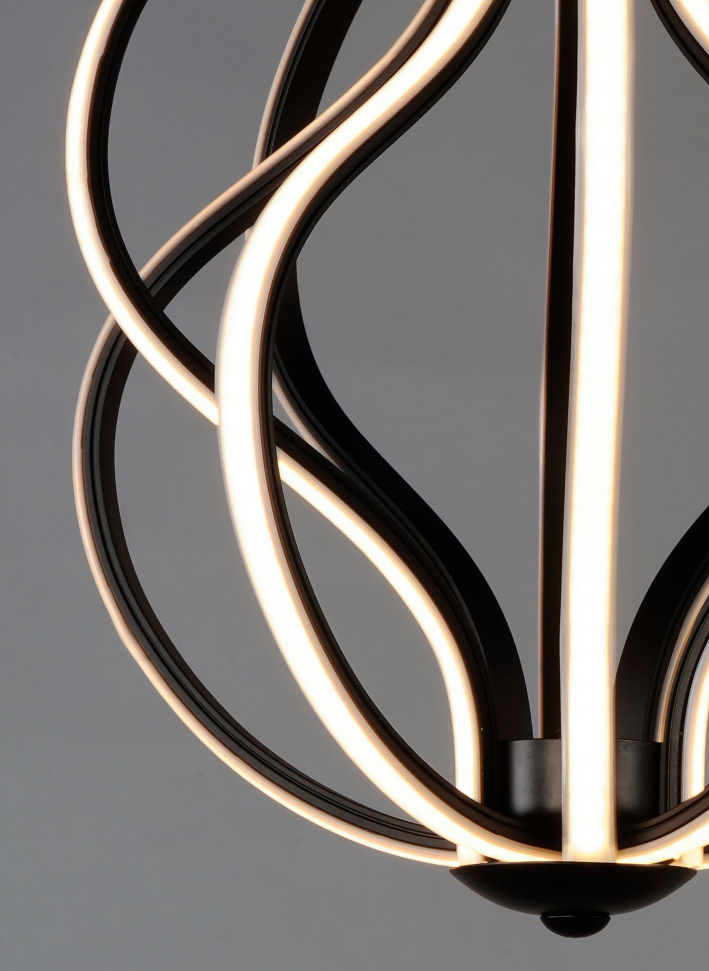 E21172-BK - Aura 14" Pendant - Black