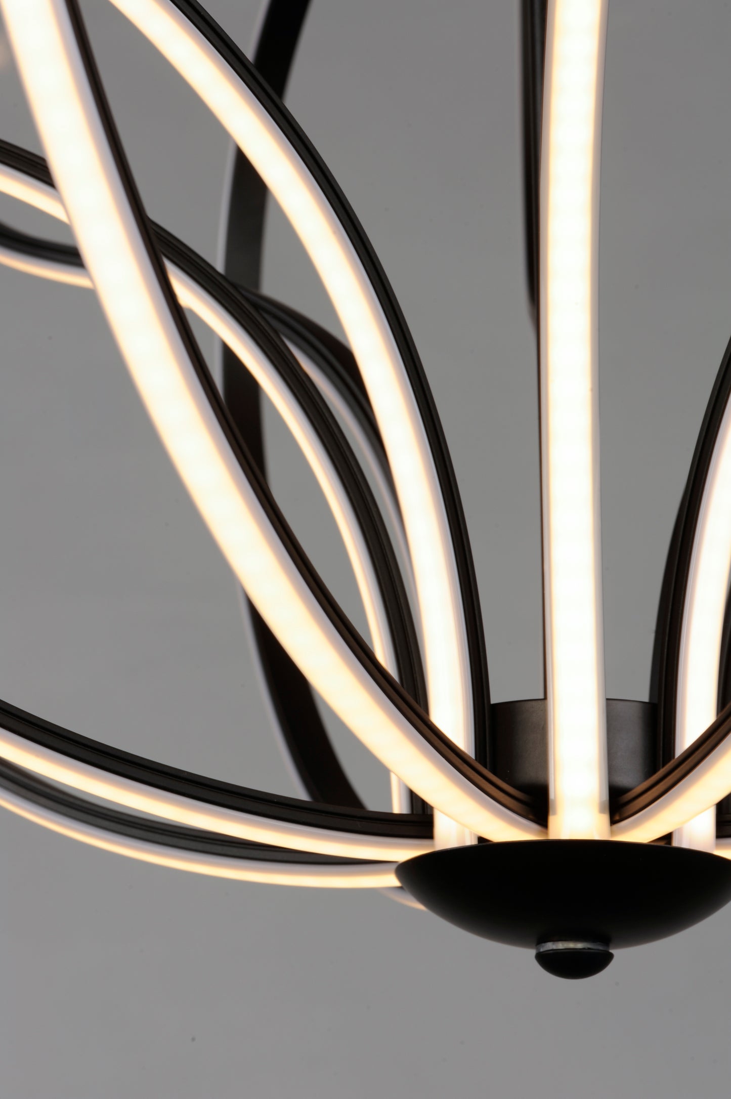 E21176-BK - Aura 26" Pendant - Black