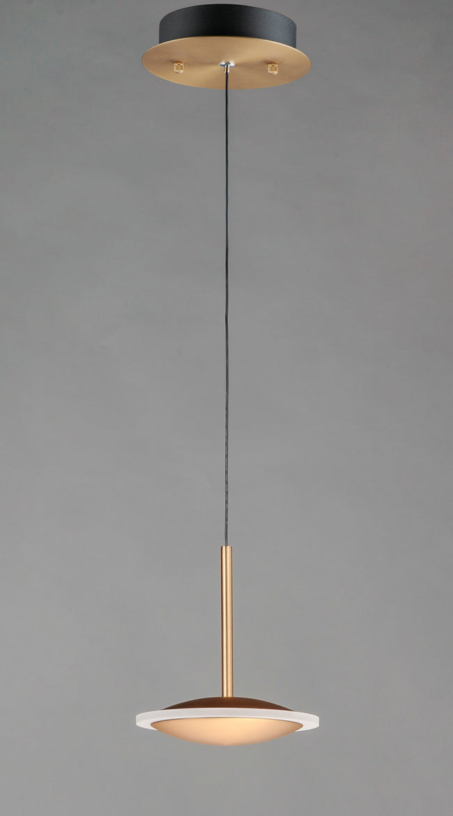 E21541-90BKGLD - Saucer 7.75" Pendant - Black / Gold