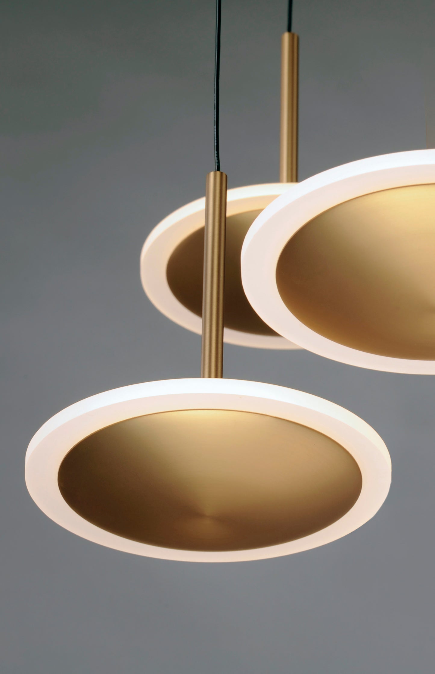 E21543-90BKGLD - 3 Light Saucer 17" Chandelier - Black / Gold