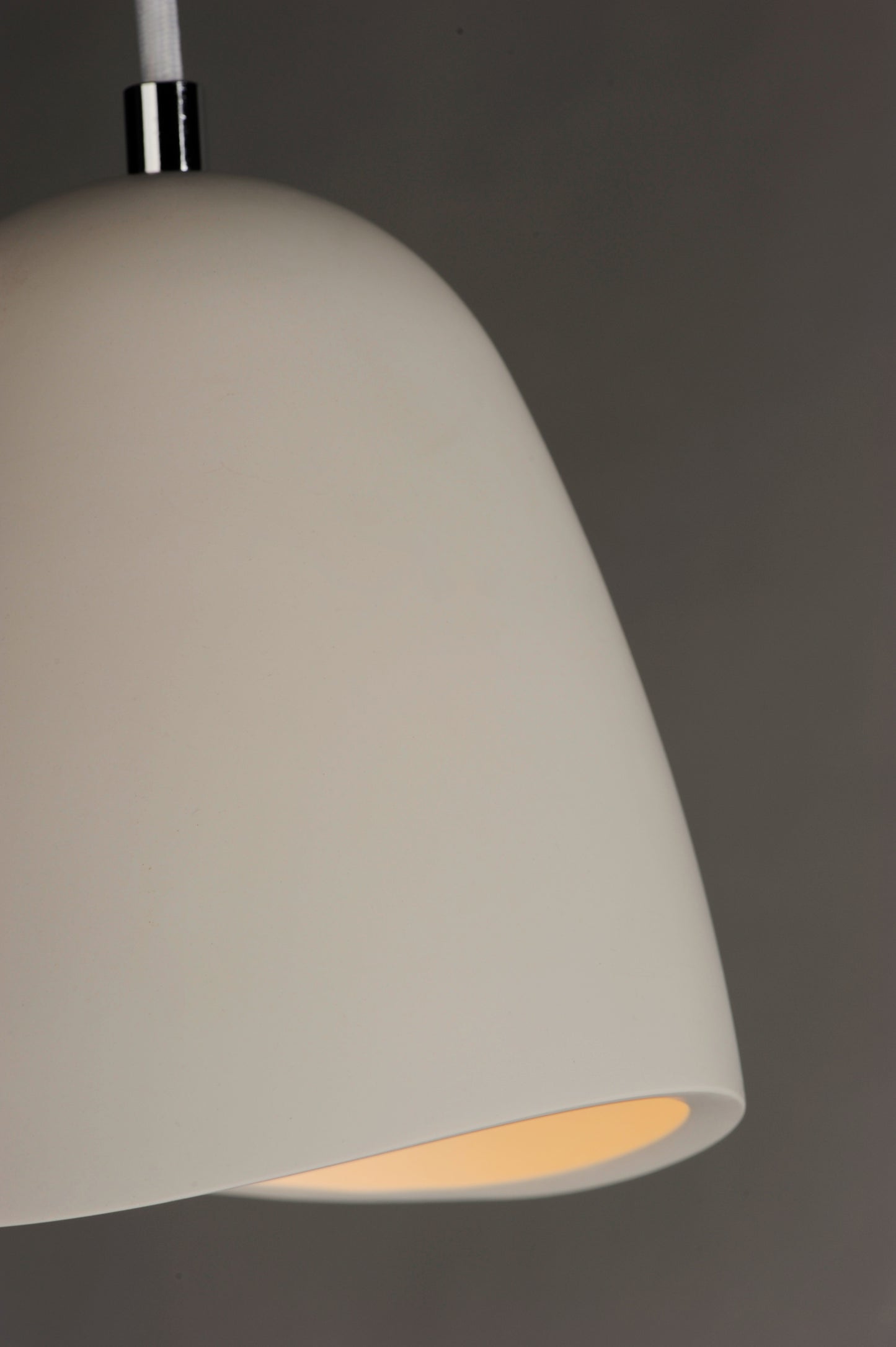 E25034-WT - Sway 7.5" Pendant - White