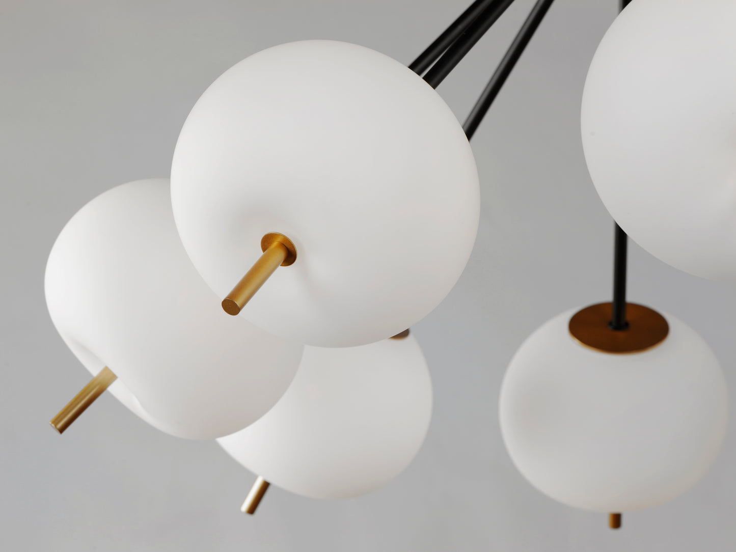 E25116-92BKGLD - 6 Light Quest 27" Chandelier - Black / Gold