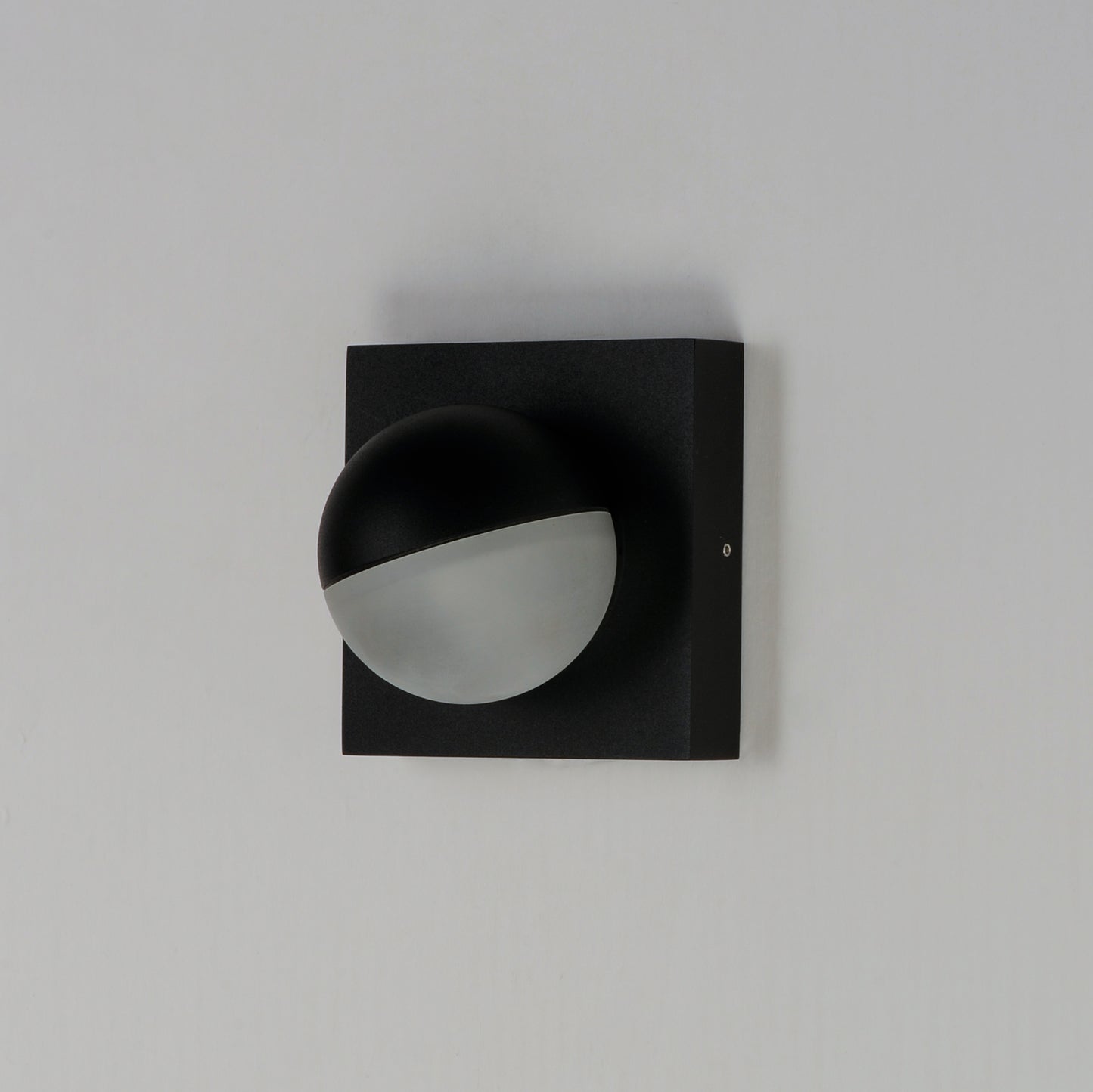 E41326-BK - Alumilux Majik 4.25" Wall Sconce - Black