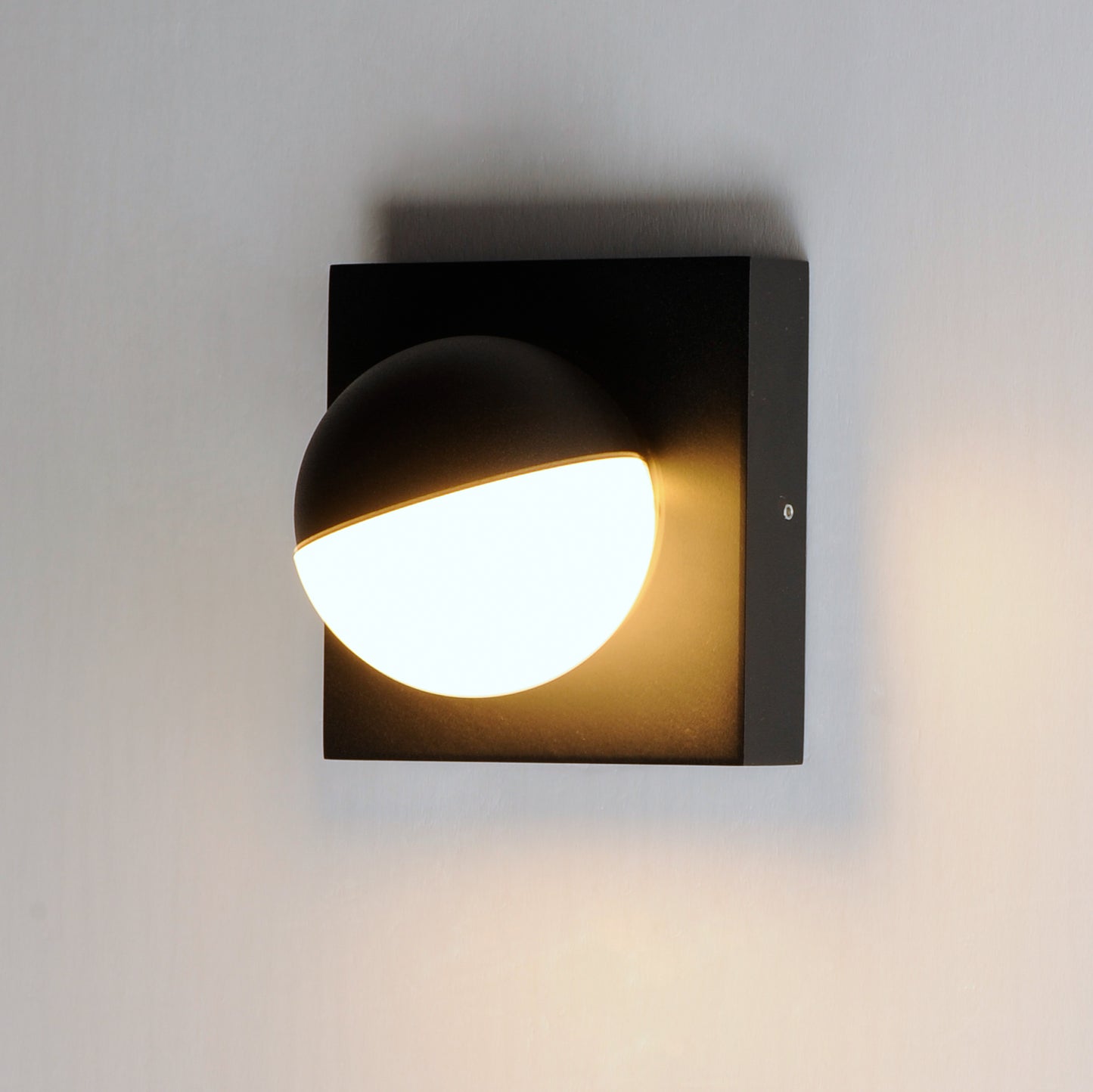 E41326-BK - Alumilux Majik 4.25" Wall Sconce - Black