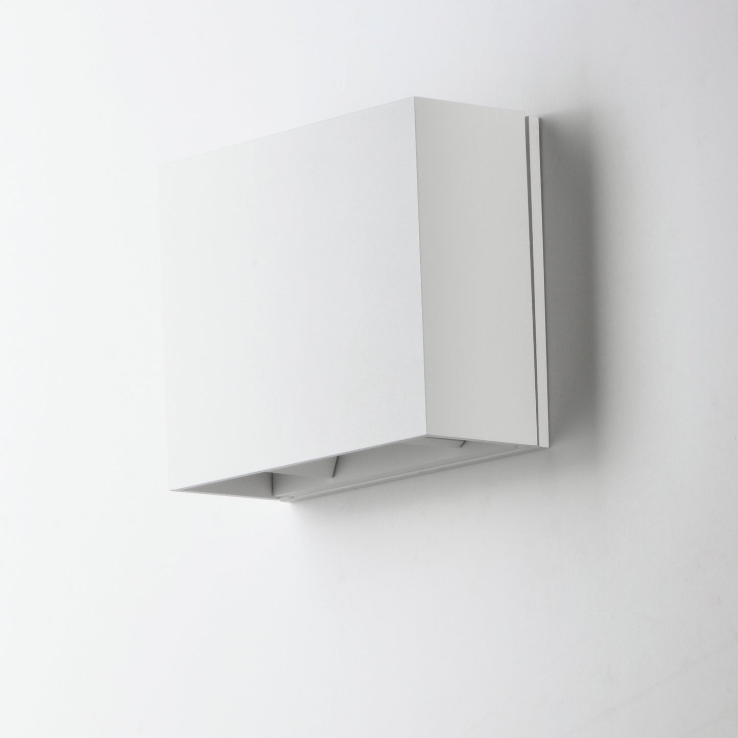 E41328-WT - Alumilux Cube 7" Outdoor Wall Sconce - White