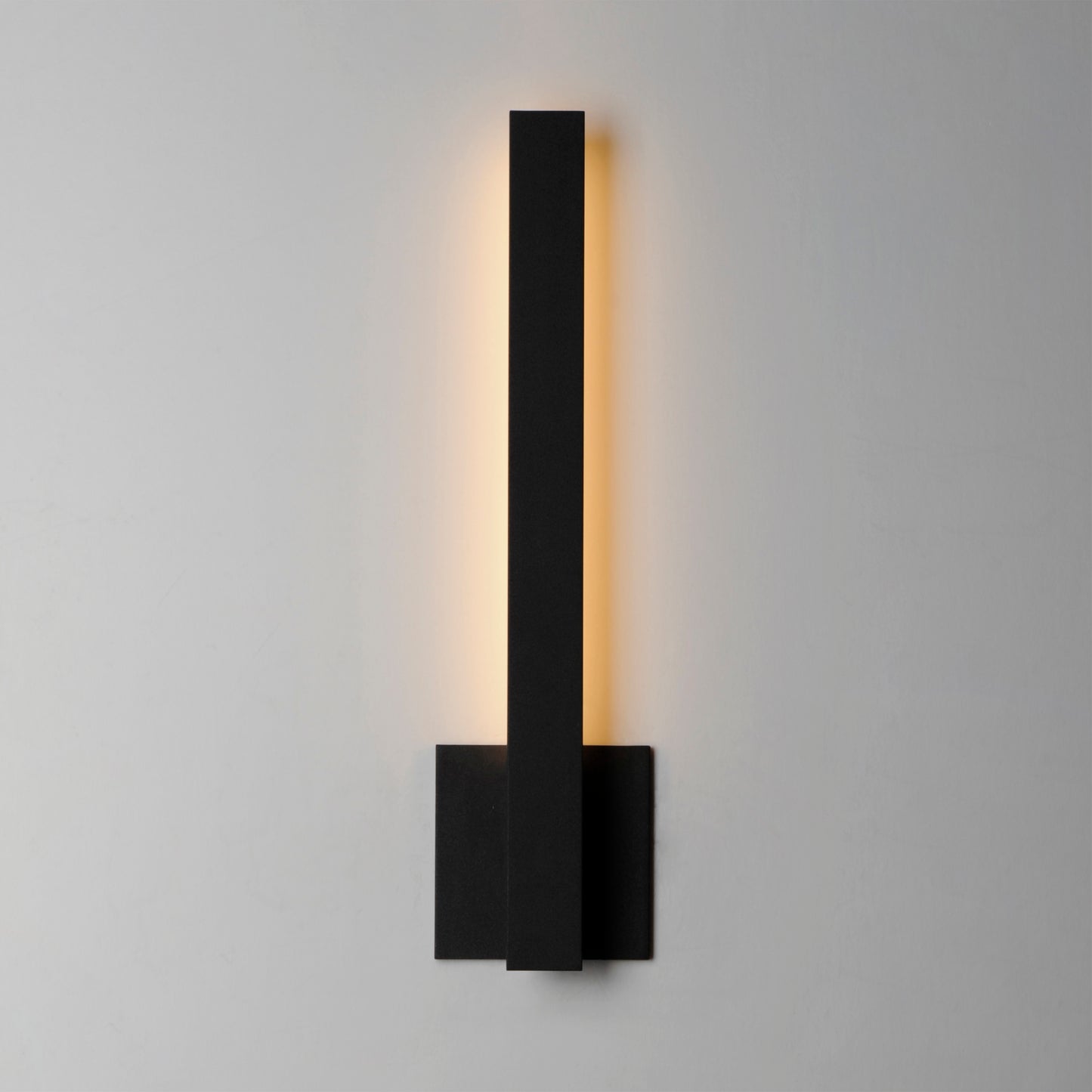 E41342-BK - Alumilux Line 18" Outdoor Wall Sconce - Black