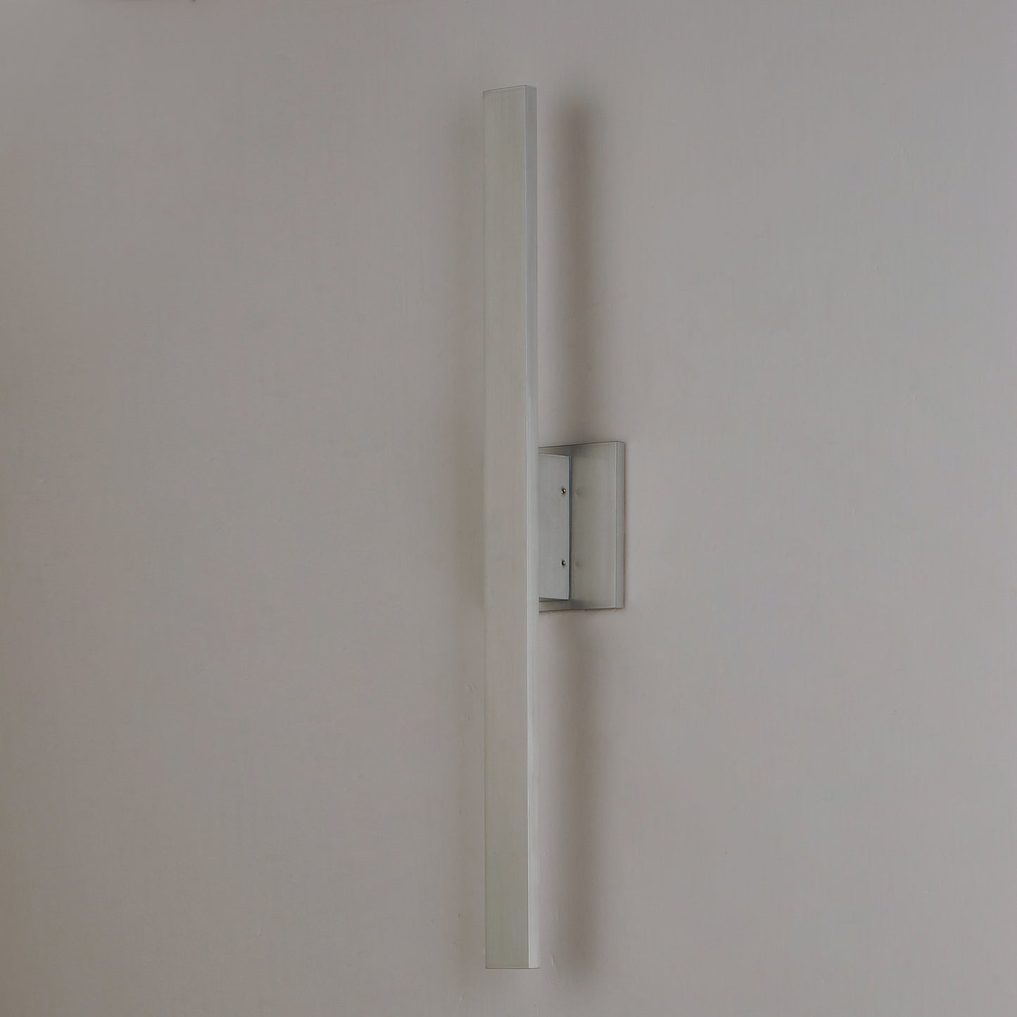 E41343-SA - Alumilux Line 24" Outdoor Wall Sconce - Satin Aluminum