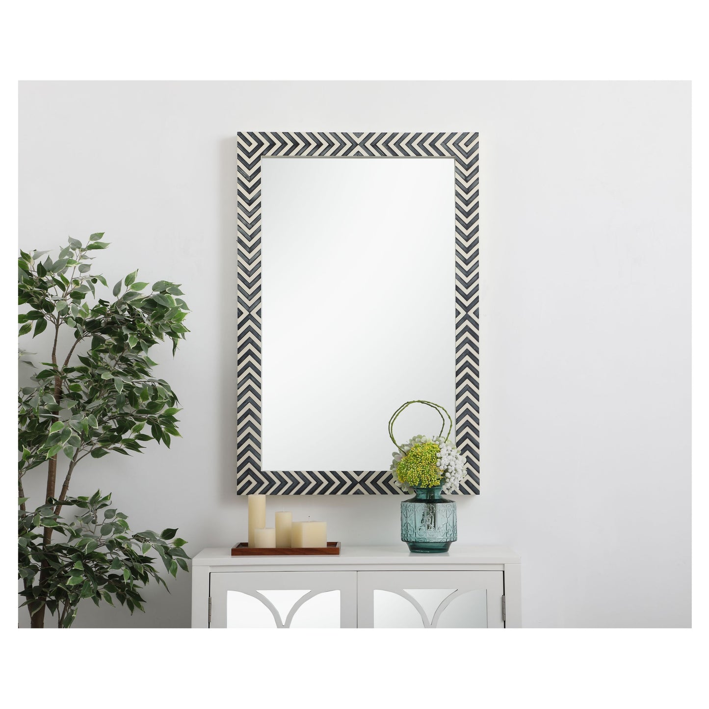 MR52842 Oullette 28" x 42" Rectangular Mirror in Chevron Frame