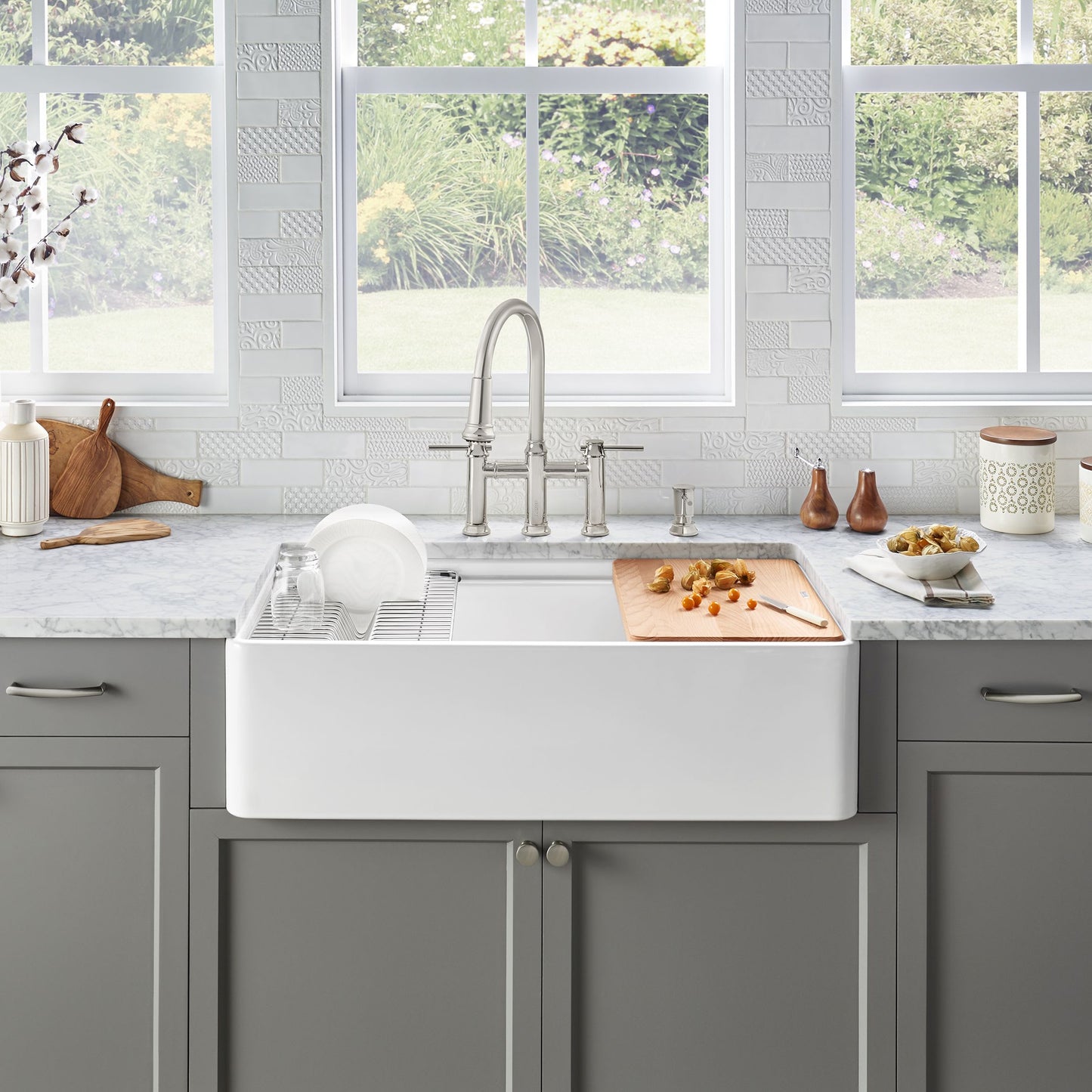 Blanco 523026 - Profina 36" Apron Front Farmhouse Kitchen Sink with Cutting Board in White