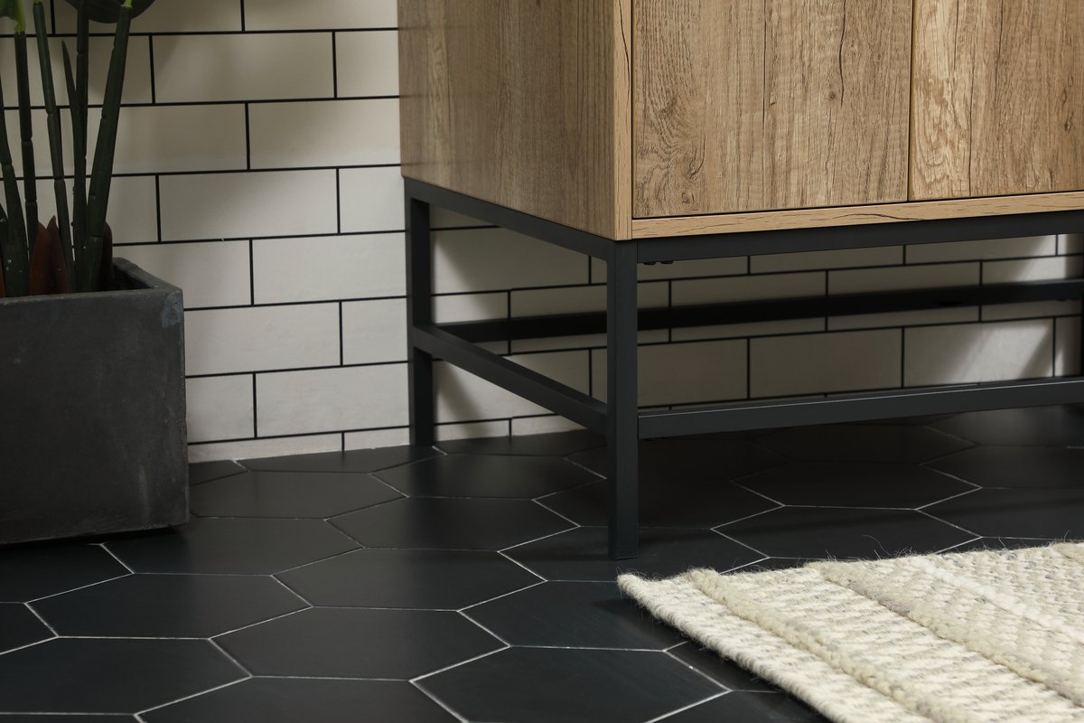 Eugene 32" Single Bathroom Vanity Set