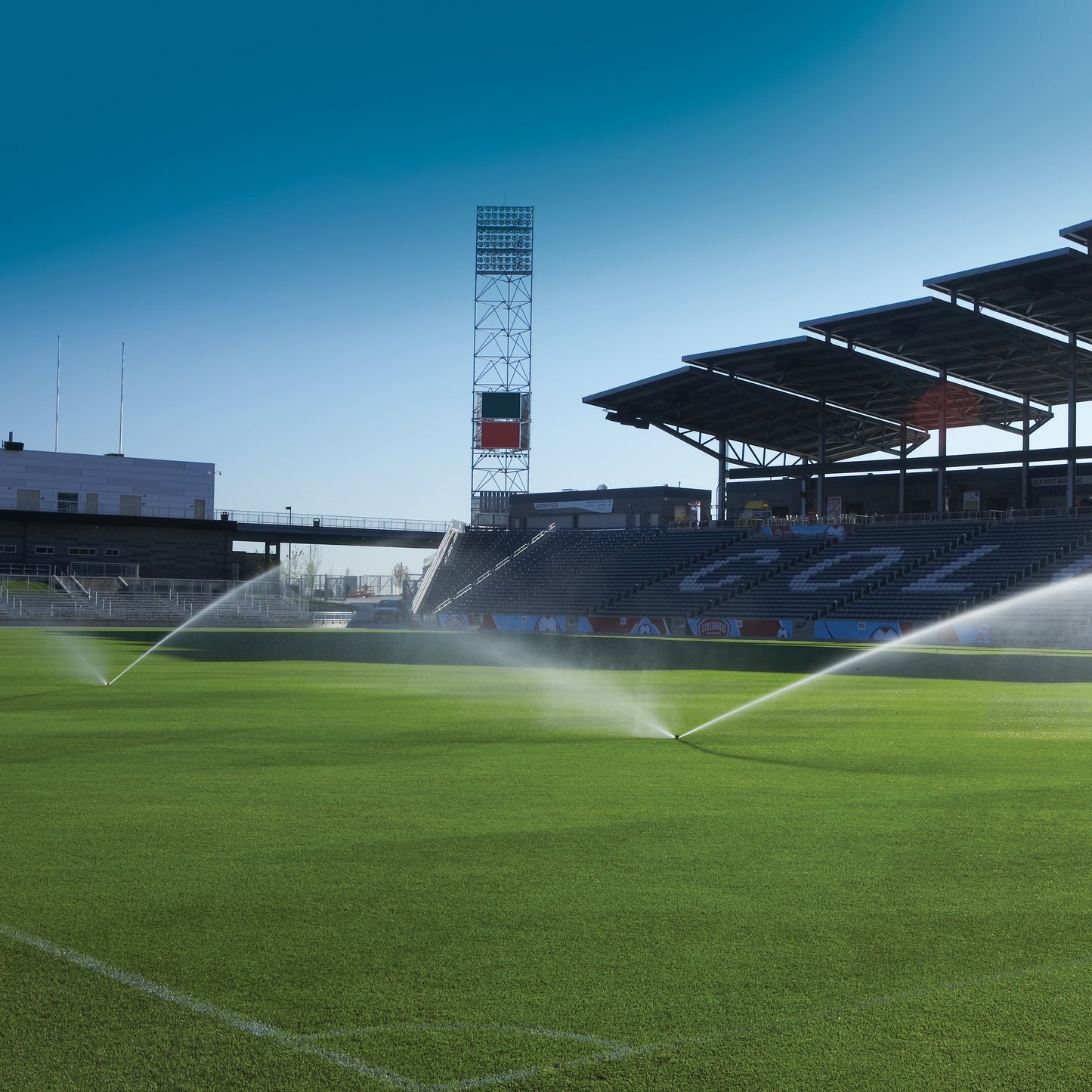 I-40-04-SS-ON - I-40 Stainless Steel 4" Pop-up Opposing Nozzle Rotor Sprinkler with 6 Nozzles