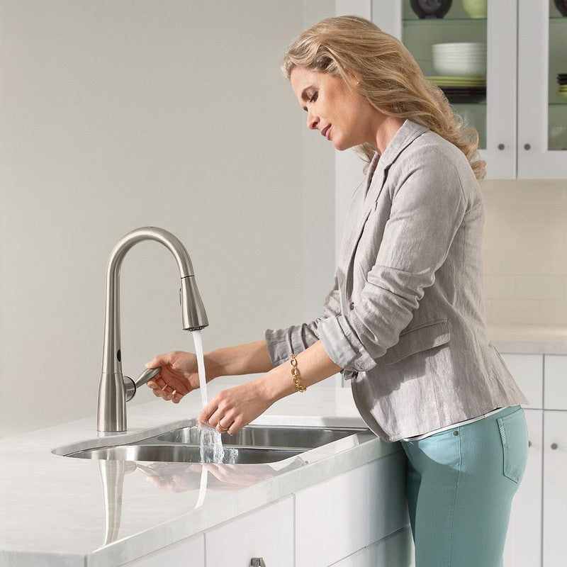 Moen 7594E - Arbor One-Handle Touchless Pulldown Kitchen Faucet