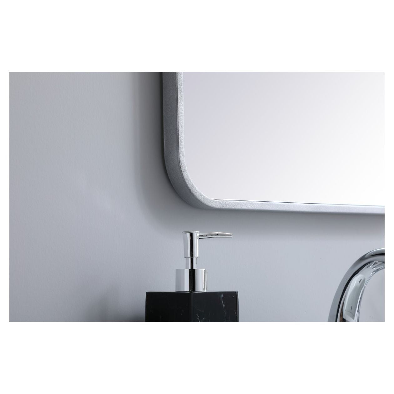 MR801836S Evermore 18" x 36" Metal Framed Rectangular Mirror in Silver