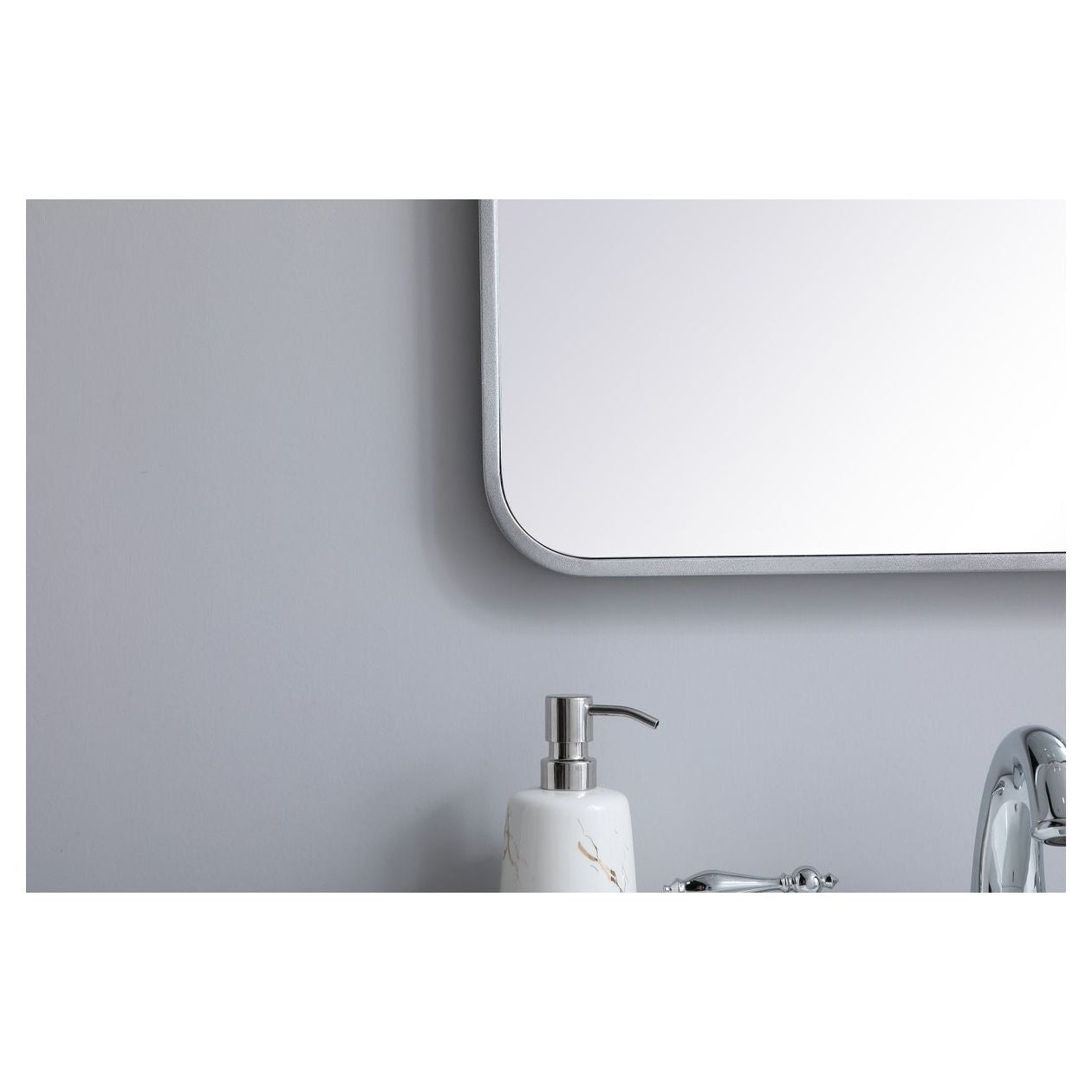 MR802230S Evermore 22" x 30" Metal Framed Rectangular Mirror in Silver